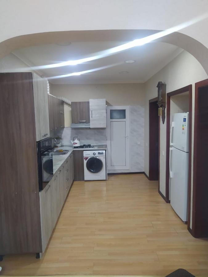 Central Baku Hostel Bagian luar foto