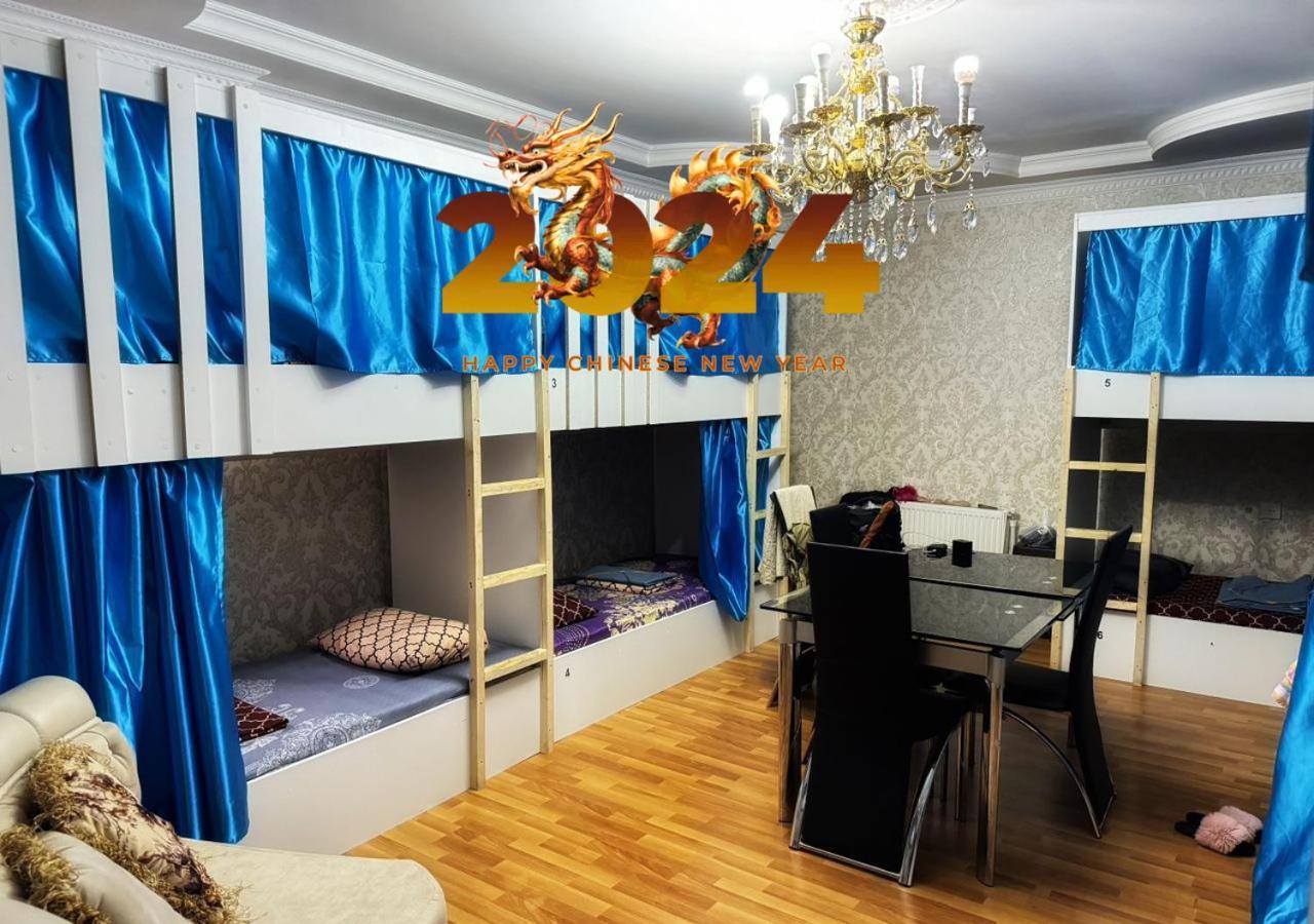 Central Baku Hostel Bagian luar foto